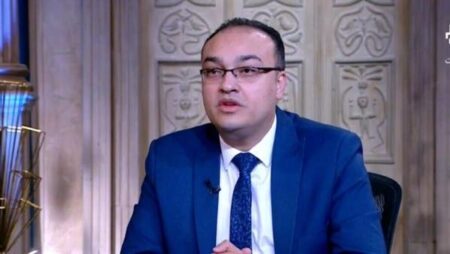 تشديد الرقابة الأمريكية وصعود الذهب يعيدان تسعير سوق العملات المشفرة