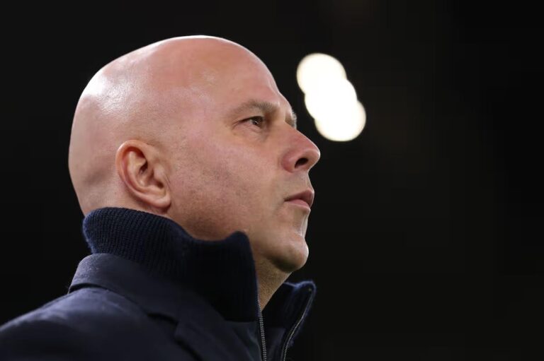 سلوت في رسالة خضوع: المنتقدون تجاهلوا أمرًا هامًا.. و250 مليون إسترليني لم نستغلها سلوت في رسالة خضوع: المنتقدون تجاهلوا أمرًا هامًا.. و250 مليون إسترليني لم نستغلها