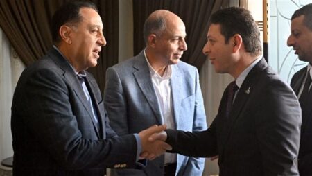 رئيس الوزراء يرحب بنواب المنيا : تعاون كامل من الحكومة في مختلف الملفات