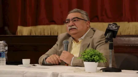 " مات بعد 4 أيام من ولادته".. إبراهيم عيسى يستعيد ذكريات نجله الراحل