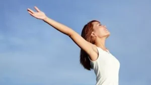 عادات صباحية بسيطة تصنع فرقًا كبيرًا في يومك