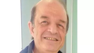 شريف رمزي يحيى ذكرى وفاة والده: "كل سنة بتعدي علي وفاته بتحسسني بفراقه"