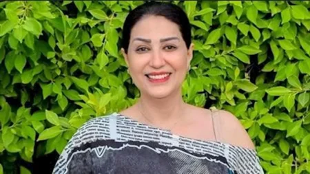 بالأسود.. وفاء عامر تخطف الأنظار بإطلالة راقية