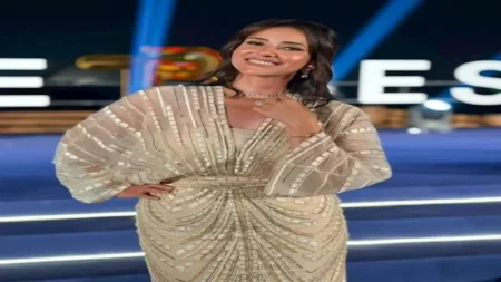 إطلالة ساحرة.. حنان مطاوع تخطف الأنظار برفقة زوجها