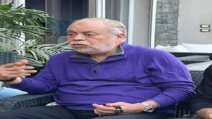 أشرف زكي يكشف لـ"مصراوي" حقيقة تدهور حالة عادل إمام ونقله للمستشفى