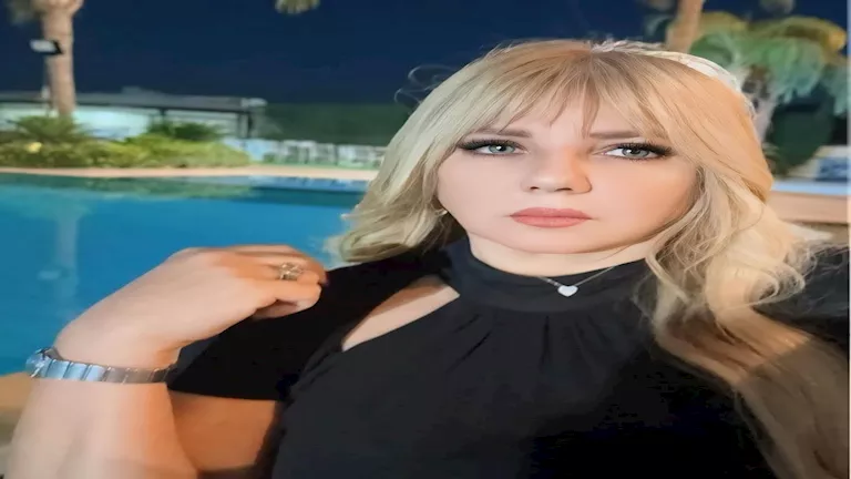 "سحر اللون الأسود".. ندى بسيوني بلوك شتوي جذاب