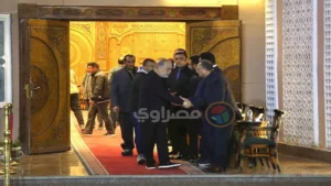 الصور الأولى من عزاء والدة المخرج حسني صالح في مسجد الشرطة