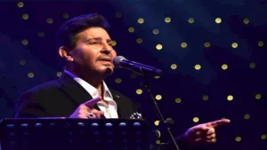 هاني شاكر يستعد لحفله في أبو ظبي بعد خضوعه لجراحة بالعمود الفقري