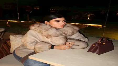 "جمال رباني".. كارولين عزمي تتألق في أحدث ظهور لها (صور)