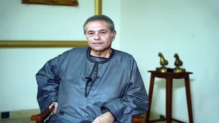 "حبا في مصر".. توفيق عكاشة يوجه دعوة لـ شيرين عبدالوهاب لمساندتها نفسيًا