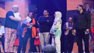 تامر عبدالمنعم يحتفل مع جمهور مسرح البالون في ليلة رأس السنة