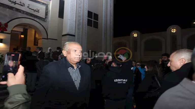 إلهام شاهين وماجد الكدواني وأحمد عز.. 25 صورة للنجوم في عزاء والدة هاني رمزي إلهام شاهين وماجد الكدواني وأحمد عز.. 25 صورة للنجوم في عزاء والدة هاني رمزي