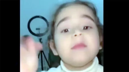 "زعلانة منكم".. طفلة سورية تعاتب الشعب السعودي وتركي آل الشيخ يفاجئها