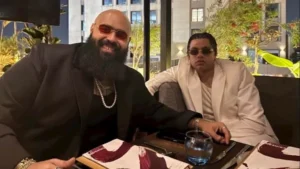 بعد قرار الإفراج عنه.. 10 صور للبلوجر محمد عبد العاطي بصحبة نجوم الفن