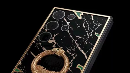 تخطى سعره 6 ملايين جنيه.. 13 صورة لهاتف سامسونج جالاكسي S25 ألترا من كافيار