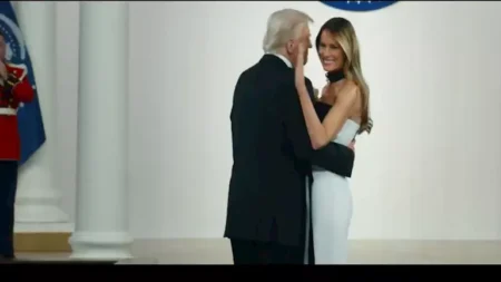 بالفيديو..زوجة ترامب تطرح فيلمها الجديد"Melania" ورئيس أمريكا يروج له بالفيديو..زوجة ترامب تطرح فيلمها الجديد"Melania" ورئيس أمريكا يروج له