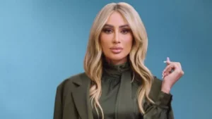 "جمعت بين الجرأة والأناقة".. مايا دياب بلوك جذاب