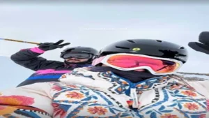 فيديو وصور..مينا مسعود وإميلي شاه يستمتعان بوقتهما وسط الثلج