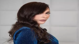 وصفته بـ "حتة قماش".. تعرف على رحلة أمل حجازي مع الحجاب