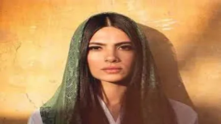 للعام الثاني تظهر بالحجاب.. 15 صورة لـ هدى المفتي في مسلسلات "80 باكو" و"سوا سوا"