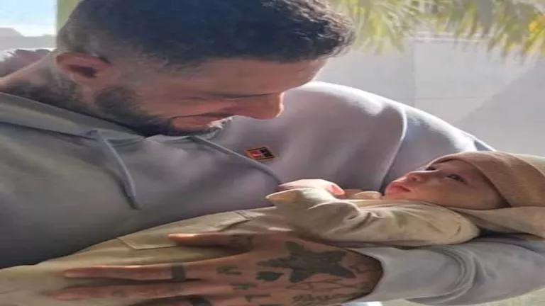 أحمد الفيشاوي ينشر صورة مع طفل ويعلق:"حبيب جدو" أحمد الفيشاوي ينشر صورة مع طفل ويعلق:"حبيب جدو"