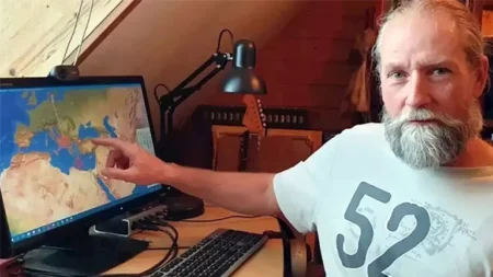 تحذير لـ 3 مدن.. عالم زلازل هولندي يحذر من هزة عنيفة خلال أيام "فيديو"