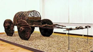 7 صور لعربة لخاشن الأقدم في العالم التي نقلت الزعماء إلى العالم الآخر