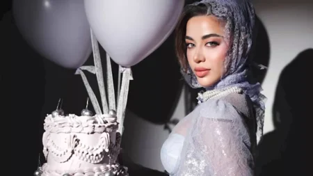 "فستان وحجاب".. 10 صور لـ يارا السكري من احتفالها بعيد ميلادها "فستان وحجاب".. 10 صور لـ يارا السكري من احتفالها بعيد ميلادها