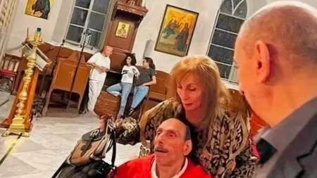 وفاة هلي الرحباني ابن فيروز الأصغر عن عمر يناهز 60 عامًا