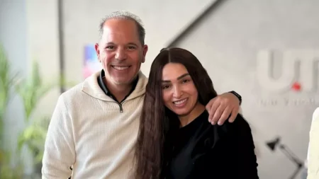 روجينا تشيد بدور رامي إمام في تعليم ابنتها بعد زيارته لكواليس "حد أقصى"(صور) روجينا تشيد بدور رامي إمام في تعليم ابنتها بعد زيارته لكواليس "حد أقصى"(صور)