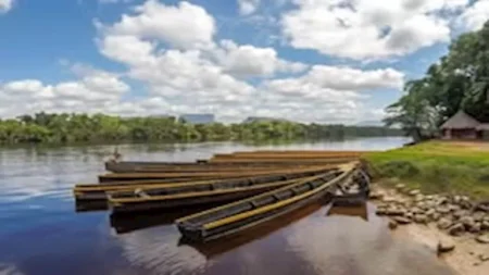 "عجائب الطبيعة الخفية".. صور ومعلومات عن أطول شلال في العالم