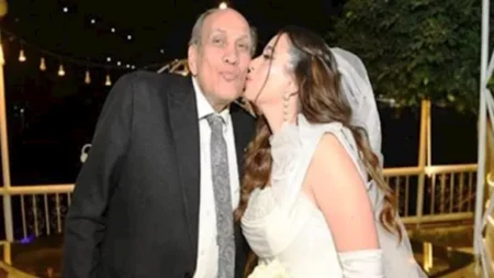 6 صور من حفل زفاف ابنة الفنان منير مكرم