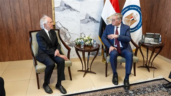 شركة «هانتر آند كو» الأسترالية تبدي رغبتها في الاستثمار بقطاع التعدين شركة «هانتر آند كو» الأسترالية تبدي رغبتها في الاستثمار بقطاع التعدين