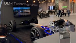 قبل طرح السيارات.. بي واي دي مصر تضع التكنولوجيا في الواجهة