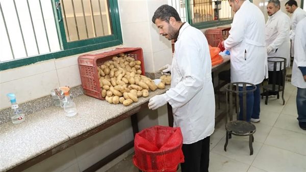 الزراعة تكشف عن جهود وأنشطة المعمل المركزي حتى نهاية ديسمبر الماضي الزراعة تكشف عن جهود وأنشطة المعمل المركزي حتى نهاية ديسمبر الماضي