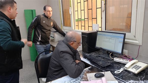 وزير الكهرباء يتفقد شبكات الخانكة والمرج لمتابعة الأداء وخفض الفقد وتحسين الخدمات وزير الكهرباء يتفقد شبكات الخانكة والمرج لمتابعة الأداء وخفض الفقد وتحسين الخدمات