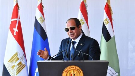 السيسي: فكرة الأكاديمية العسكرية تقوم على وضع معايير للانتقاء والاختيار