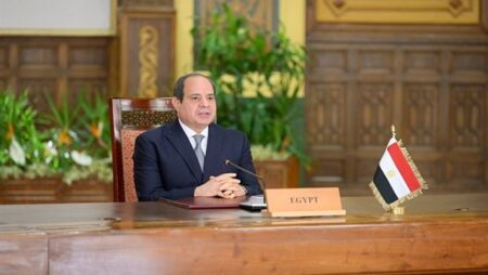 السيسي يتابع محاور تطوير صناعة الاتصالات في مصر.. ويوجه بدراسة فرص تطوير مراكز البيانات وخدمات الحوسبة السحابية السيسي يتابع محاور تطوير صناعة الاتصالات في مصر.. ويوجه بدراسة فرص تطوير مراكز البيانات وخدمات الحوسبة السحابية