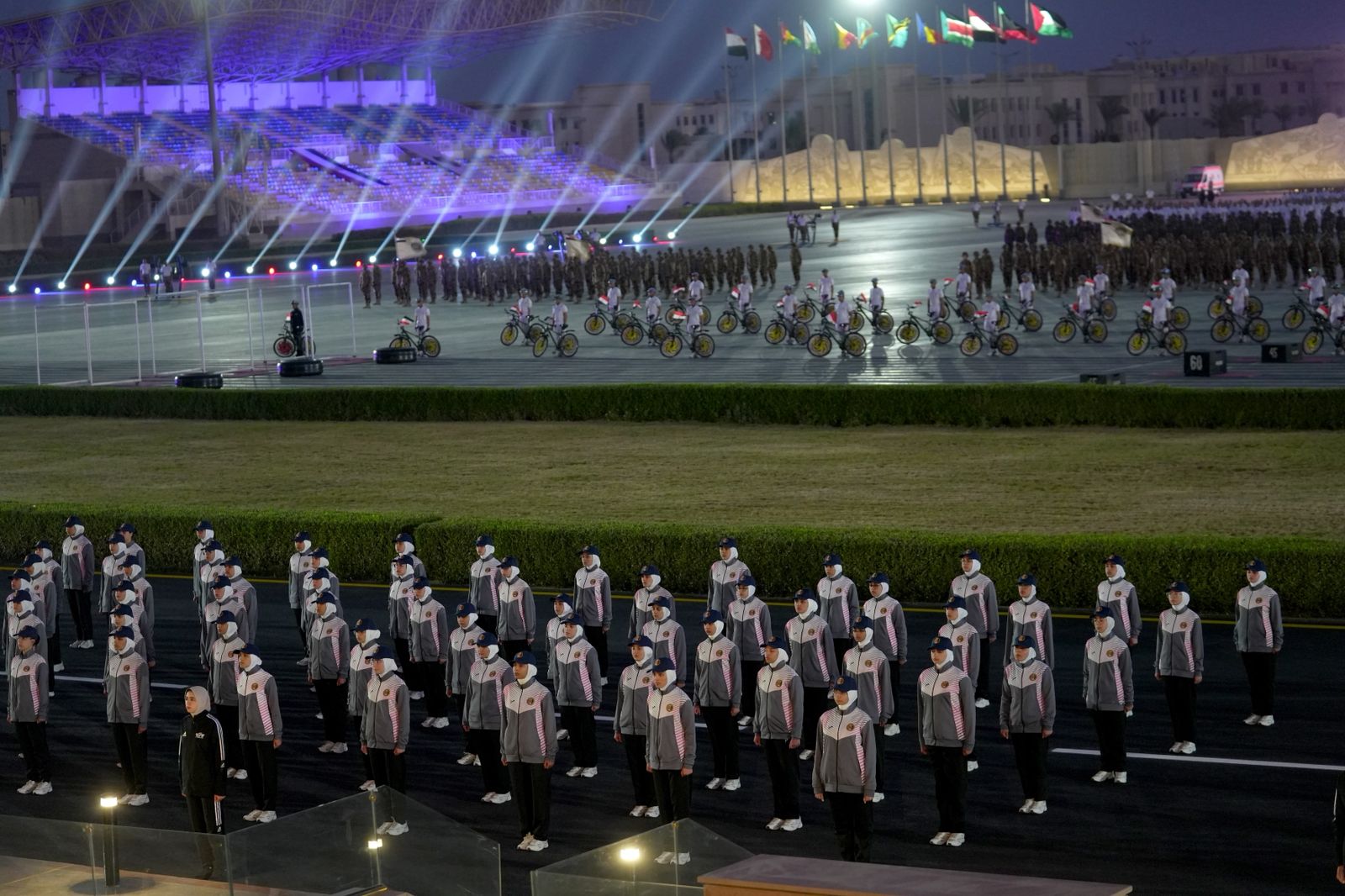 مشاهد من تفقد السيسي الطابور الصباحي للياقة البدنية والفروسية بالأكاديمية العسكرية