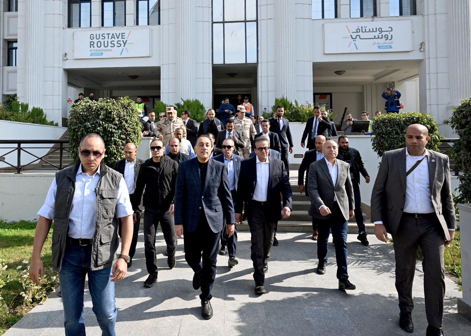 رئيس الوزراء يتفقد مستشفى أورام دار السلام 2 رئيس الوزراء يتفقد مستشفى أورام دار السلام