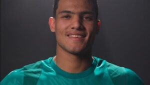 المصري يحصل على خدمات "العش" لاعب الأهلي على سبيل الإعارة لموسم ونصف