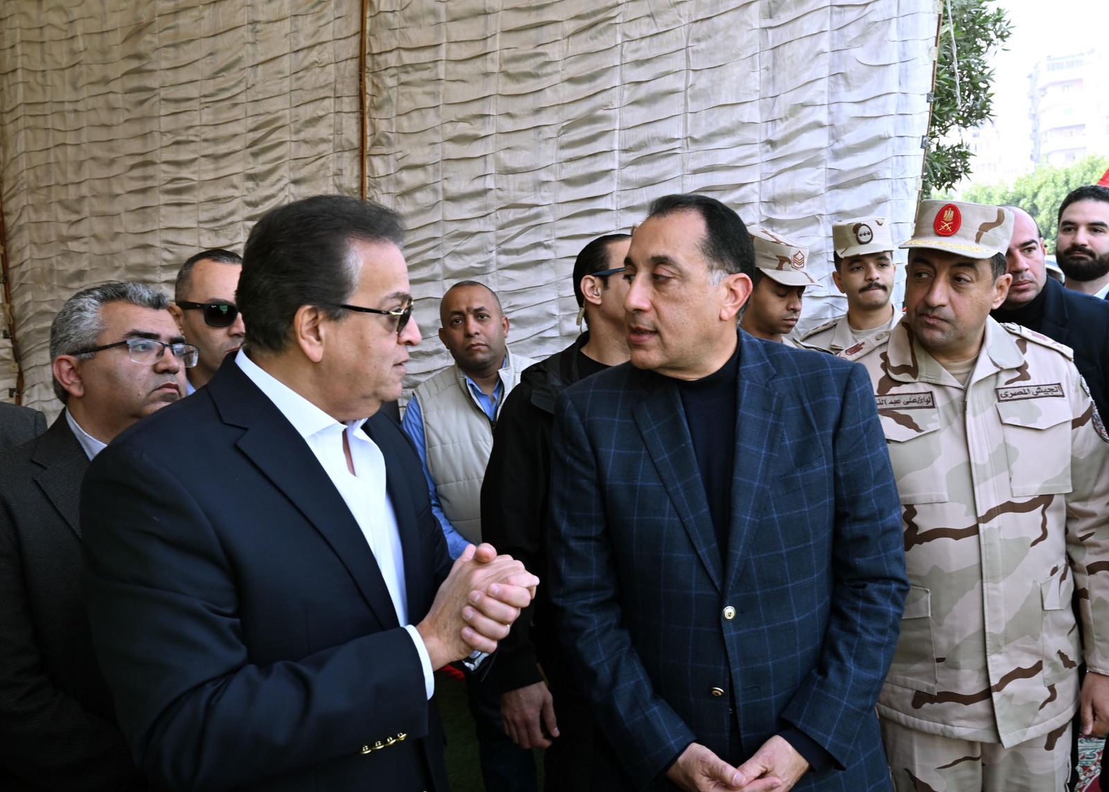 رئيس الوزراء يتفقد مستشفى أورام دار السلام 12 رئيس الوزراء يتفقد مستشفى أورام دار السلام