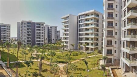 مفاجآت طلعت مصطفى في 2026..مدن ما بعد الذكاء الاصطناعي وفنادق عالمية بالأقصر والأهرامات