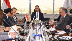 التموين تشدد على تأمين زيوت الطعام ورفع الطاقة الإنتاجية استعداد لشهر رمضان