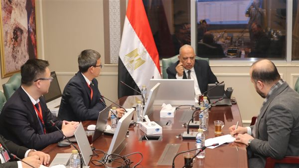 وزير الكهرباء يبحث مع مجموعة صاني الصينية التعاون في تصنيع توربينات الرياح وزير الكهرباء يبحث مع مجموعة صاني الصينية التعاون في تصنيع توربينات الرياح