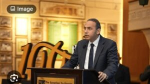 رئيس البورصة المصرية يشارك في مؤتمر تنافسية الدولة المصرية بجامعة القاهرة