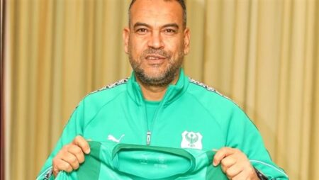 المصري بالأخضر والزمالك بالأبيض في مباراة الفريقين غدا بالجولة الثالثة من دور المجموعات للكونفدرالية