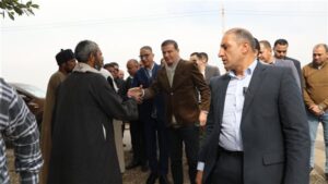 وزير الزراعة ومحافظ الفيوم يتفقدان حقول القمح والمجمعات الزراعية ضمن مبادرة "حياة كريمة"