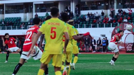 التعادل.. مصر وبنين إلى الأشواط الإضافية التعادل.. مصر وبنين إلى الأشواط الإضافية