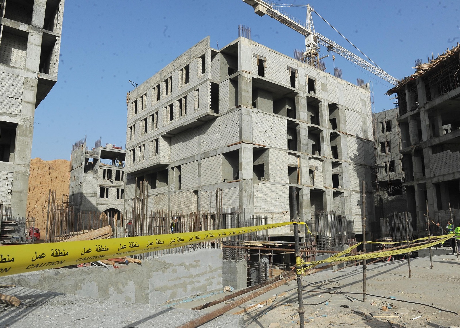 رئيس الوزراء يتفقد مشروع إنشاء مُستشفى هليوبوليس الجديدة.. صور